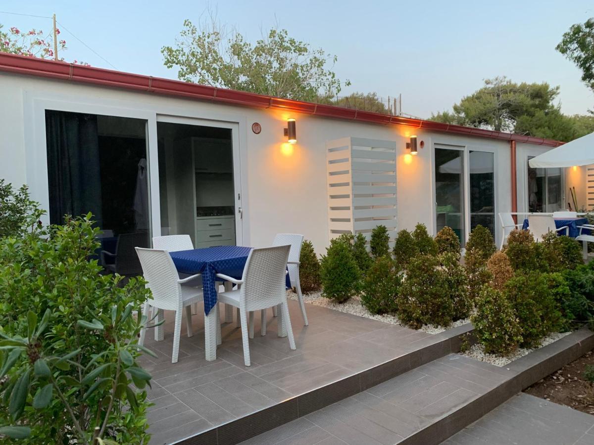 Camping Village Baia Falcone Vieste Bagian luar foto