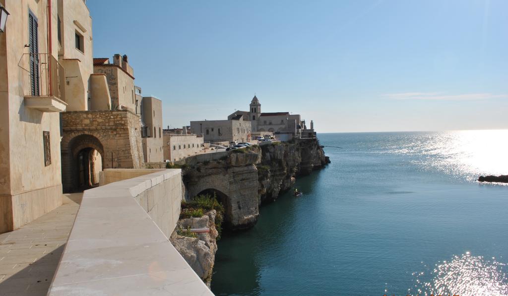 Camping Village Baia Falcone Vieste Bagian luar foto