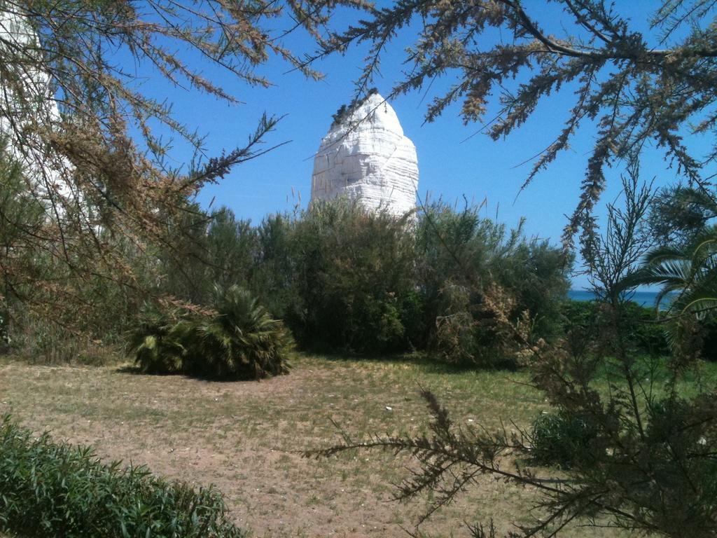 Camping Village Baia Falcone Vieste Bagian luar foto