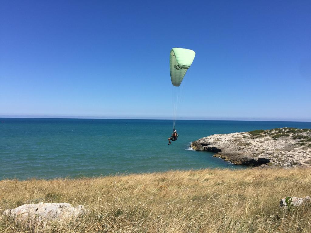 Camping Village Baia Falcone Vieste Bagian luar foto